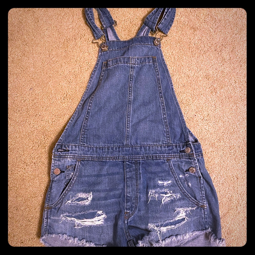 American Eagle overall shorts